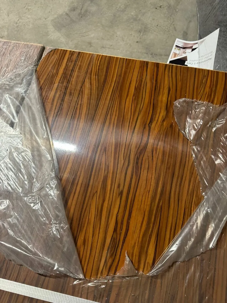 End of line kitchen worktops - Image 1