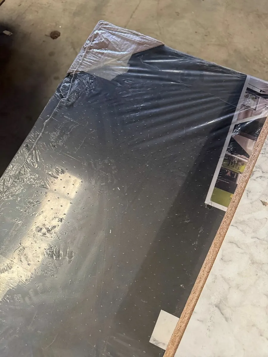 Wide range og brand new kitchen worktops - Image 1