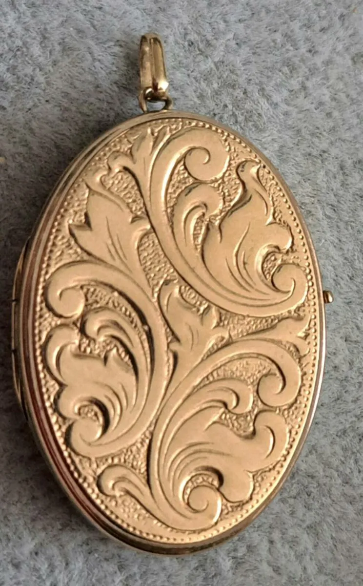 Vintage 9ct gold locket pendant - Image 2