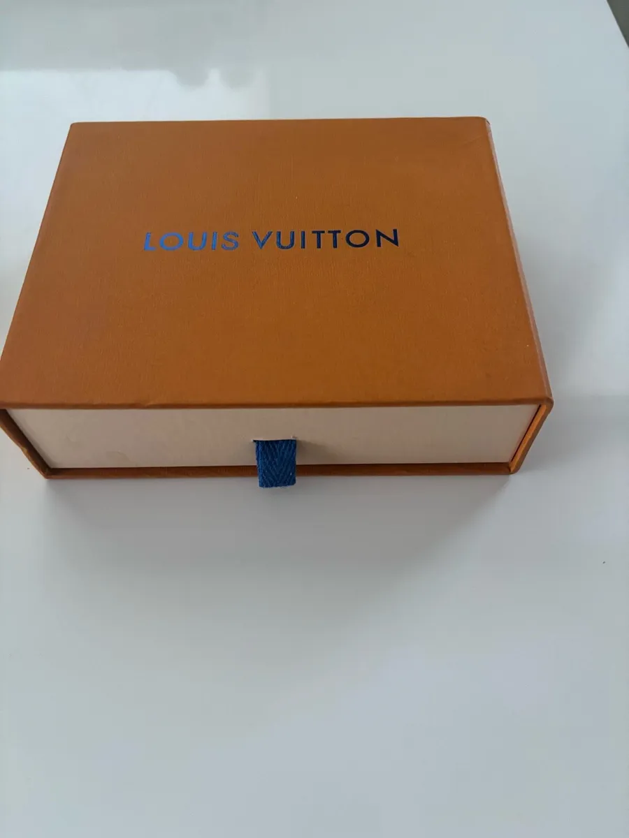Louis Vuitton Wallet - Image 3