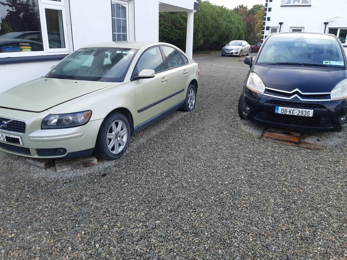 Volvo S40 citroen C4 - Image 1