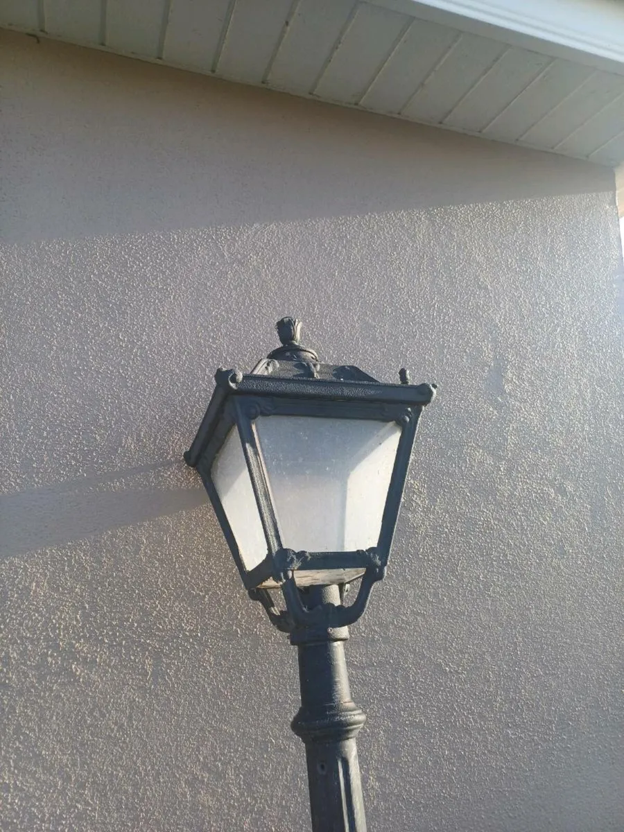 Outdoor lanters - Image 1
