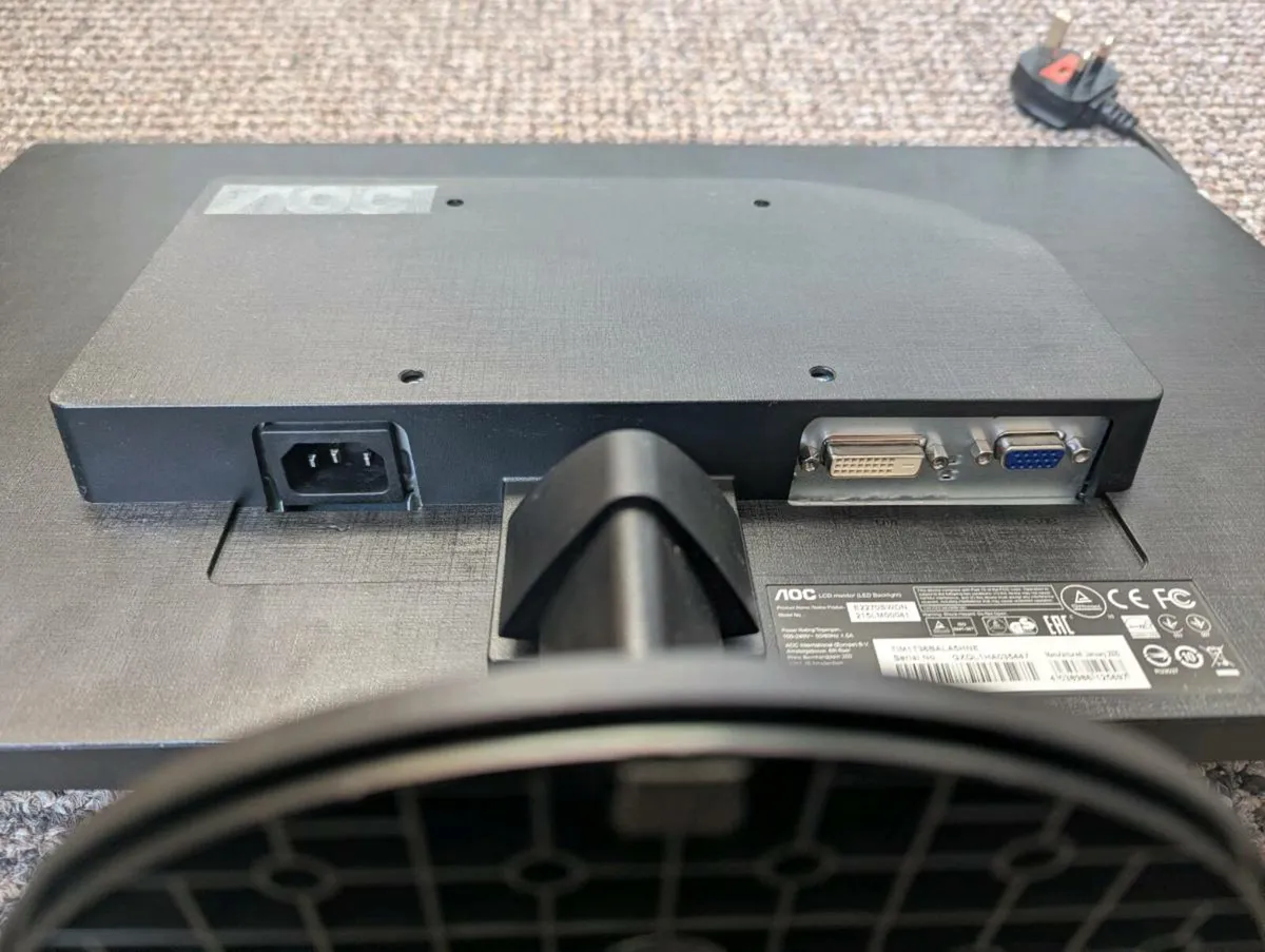 AOC Monitor E2270SWDN - Image 2