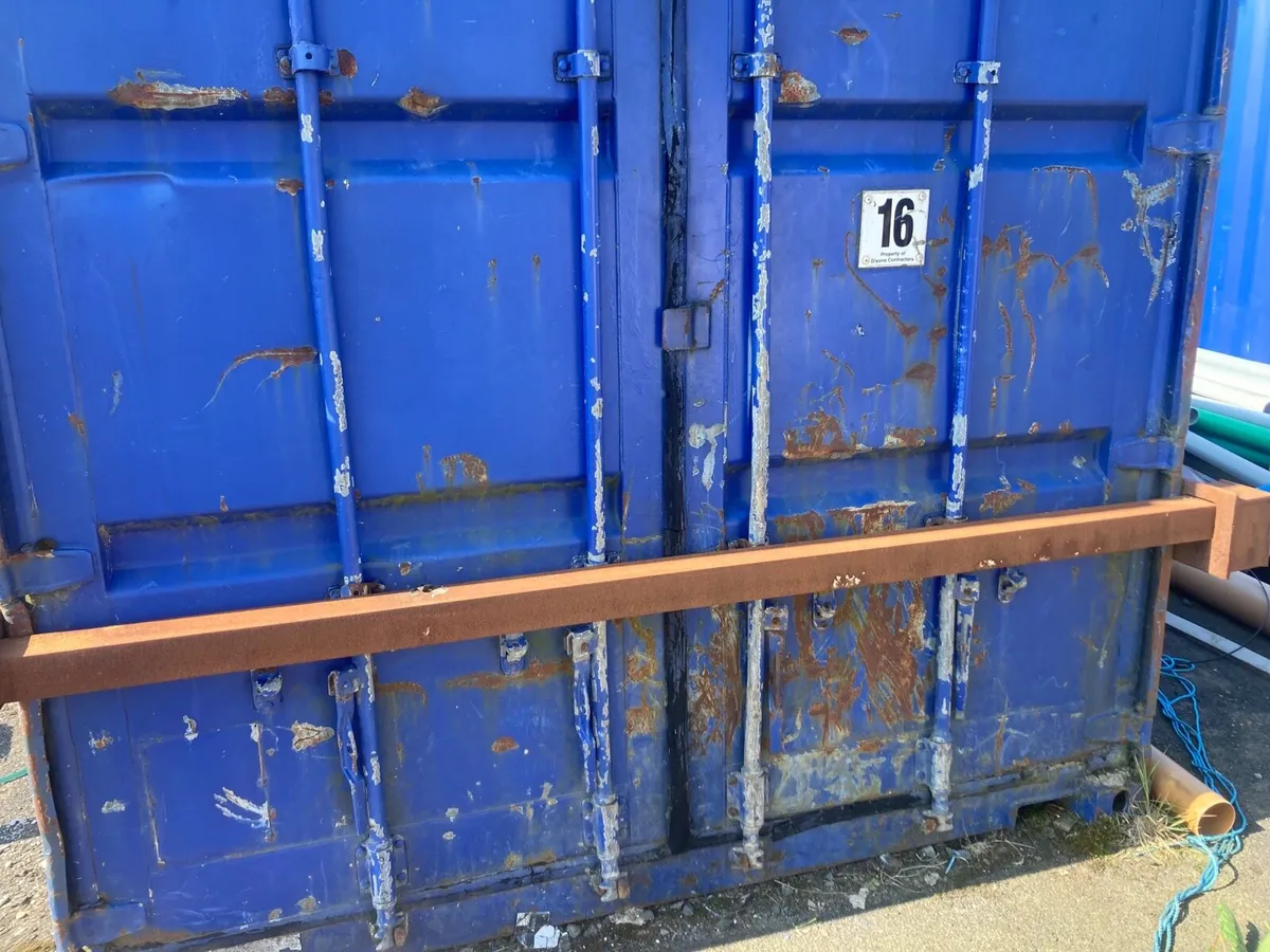 Storage containers - Image 1