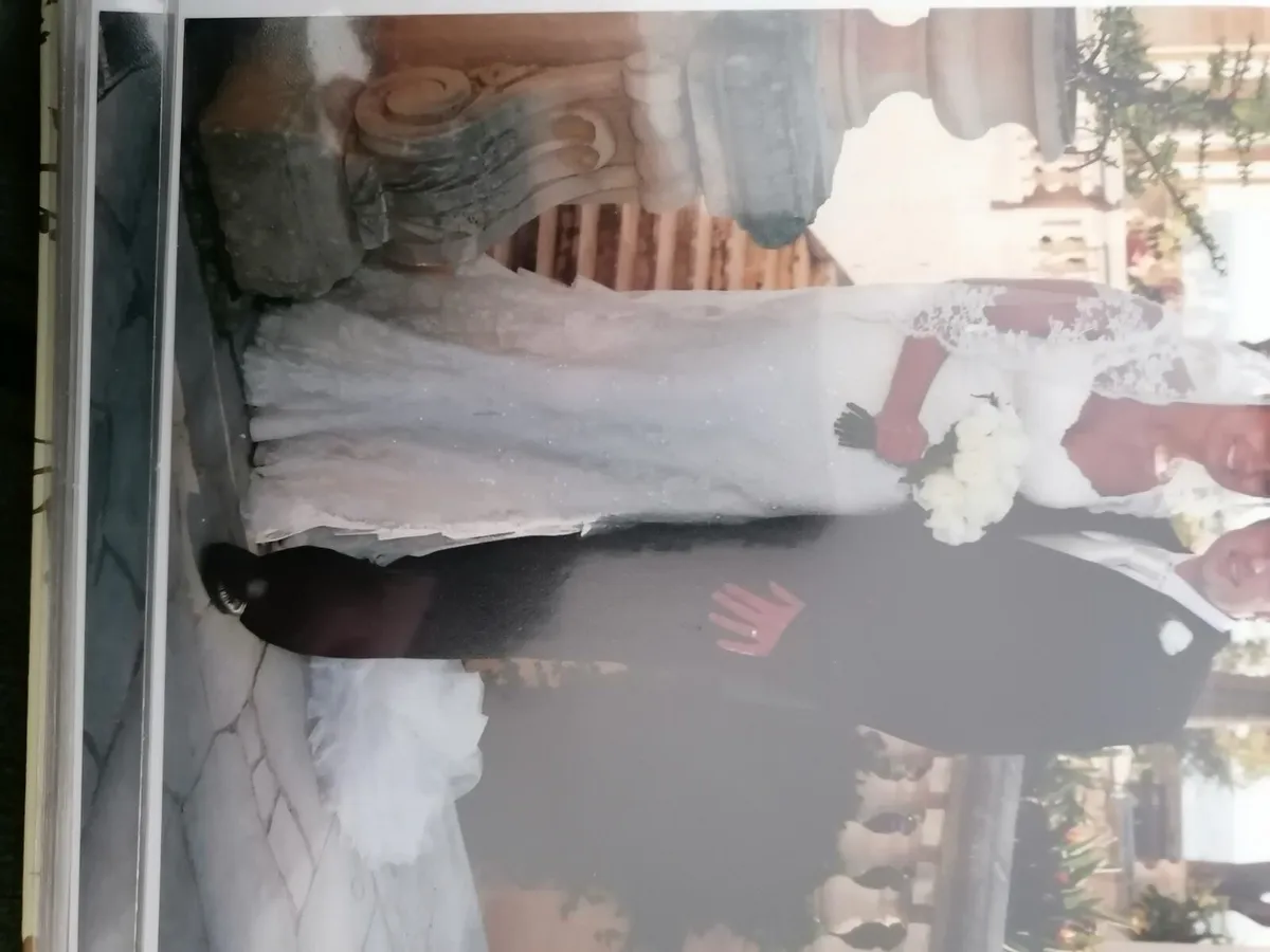 Wedding dress - Image 4