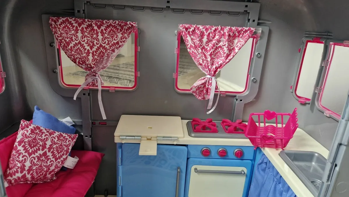 Our Generation Dolls' Campervan - Image 4