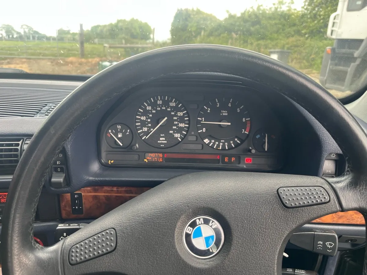 Bmw 730i e32 - Image 4