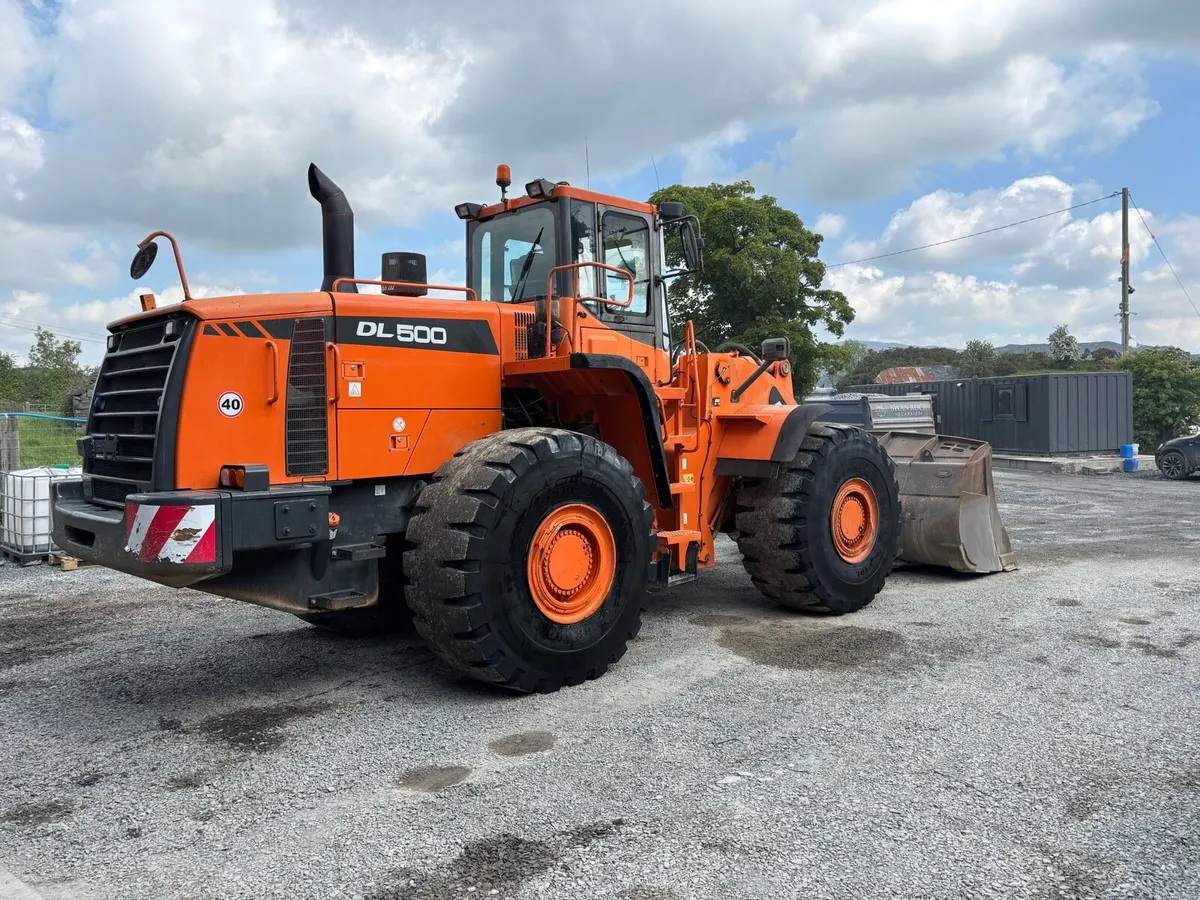Doosan DL500 Wheel Loader - Image 2