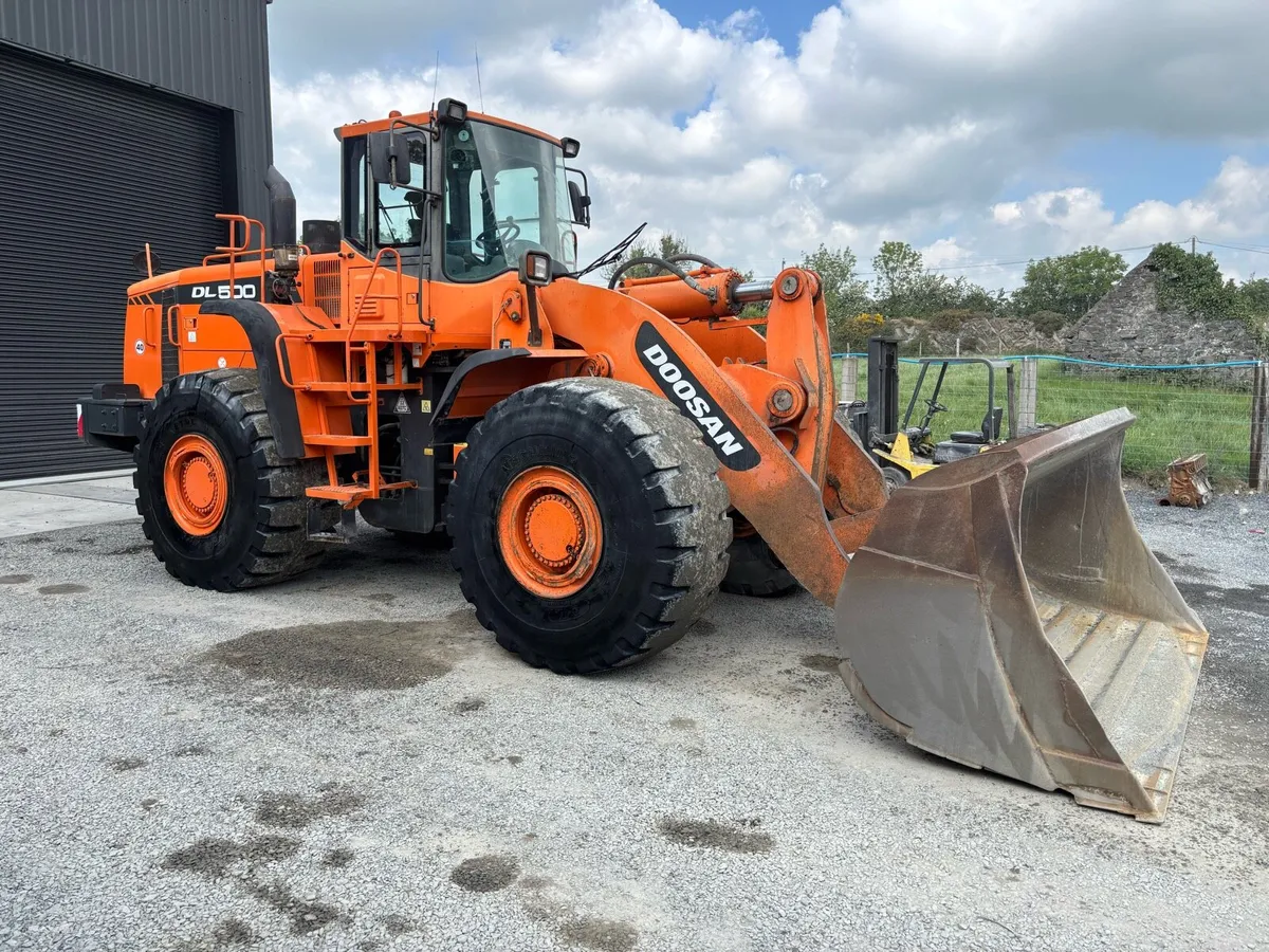 Doosan DL500 Wheel Loader - Image 3