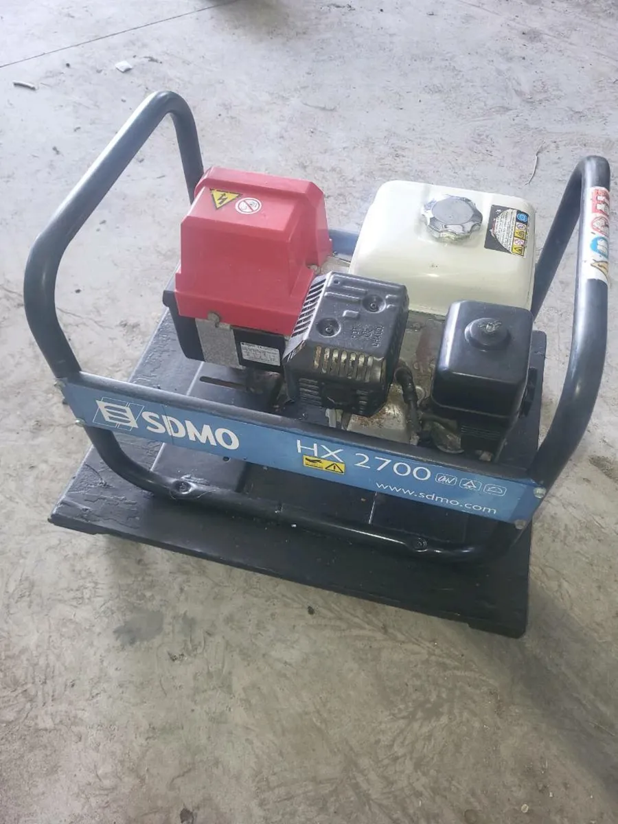Honda 2.7kva generator - Image 2