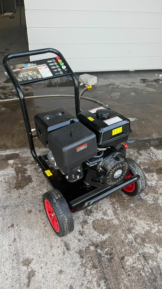 250 BAR 15HP Petrol Pressure Washer Brass Triplex - Image 1