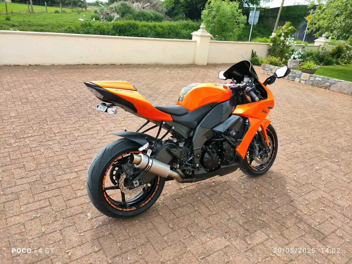 Kawasaki ZX10R - Image 4
