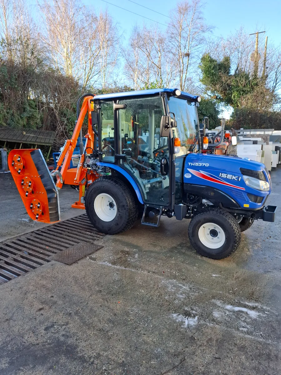 Iseki TH5370 Compact Tractor - Image 4