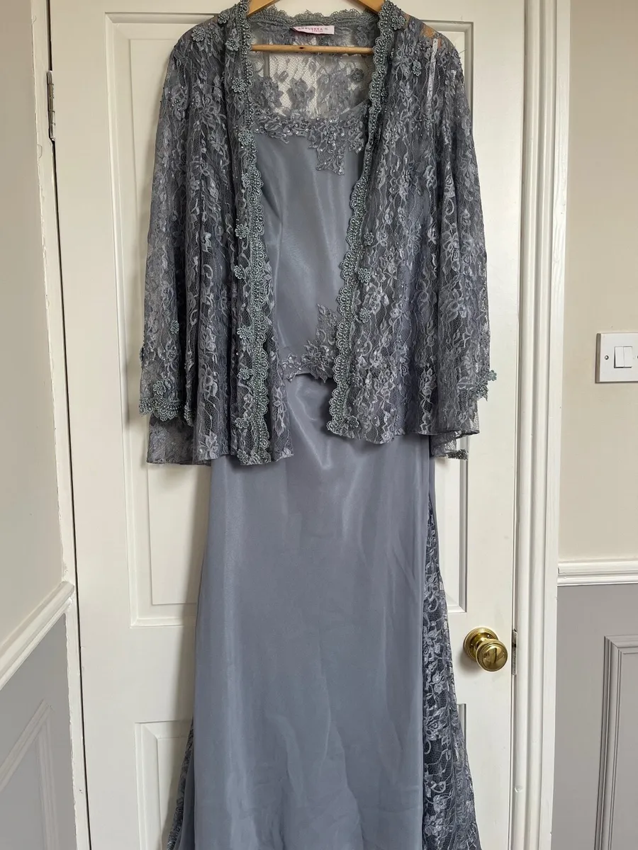 Wedding outfit - Image 1