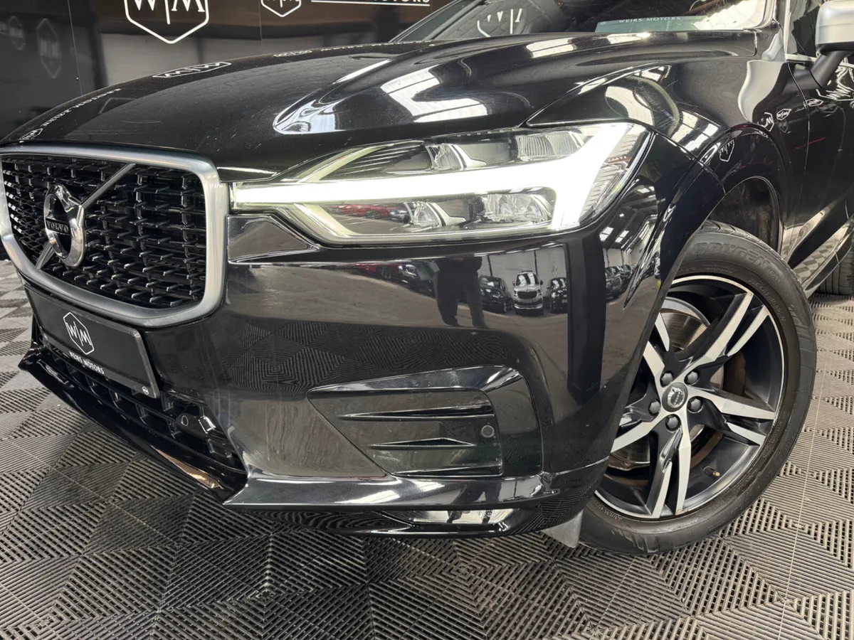 Volvo XC60 R-design D4 AWD 5DR Auto 2.0 R-dsgn 19 - Image 3