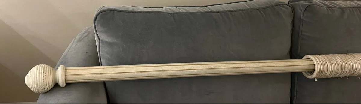 Curtain pole 230cm - Image 1