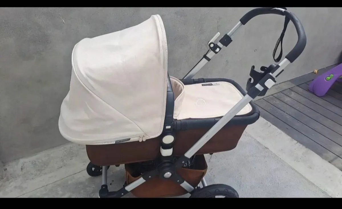 Pram - Image 1