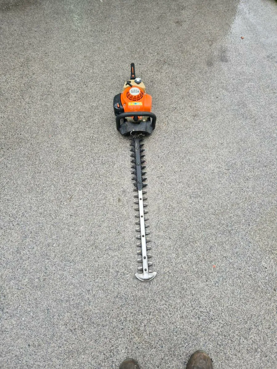Stihl HS81R professional hedge cutter - Image 2