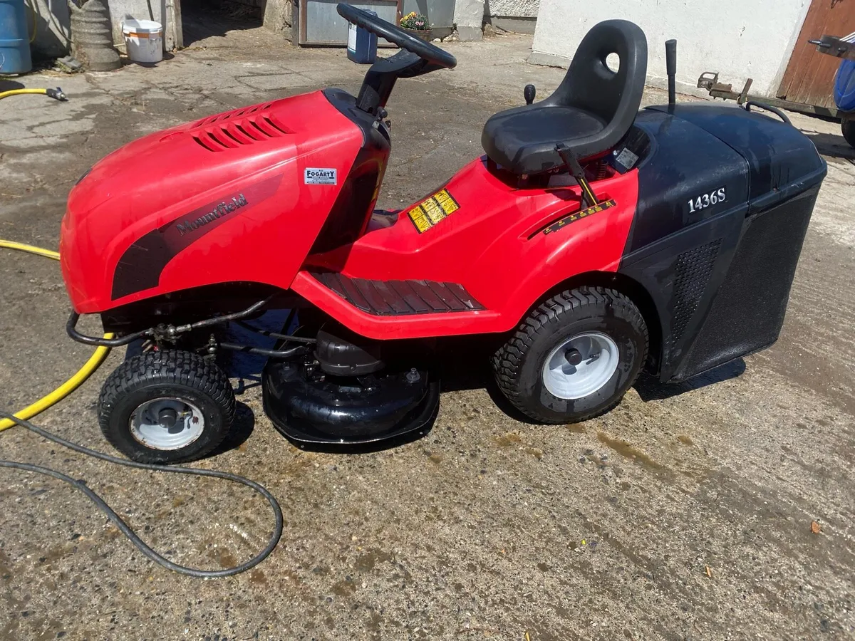 Ride on lawn mower - Image 4