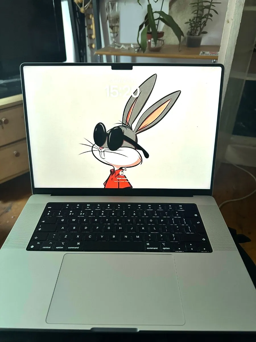 MacBook Pro 16” - Image 2