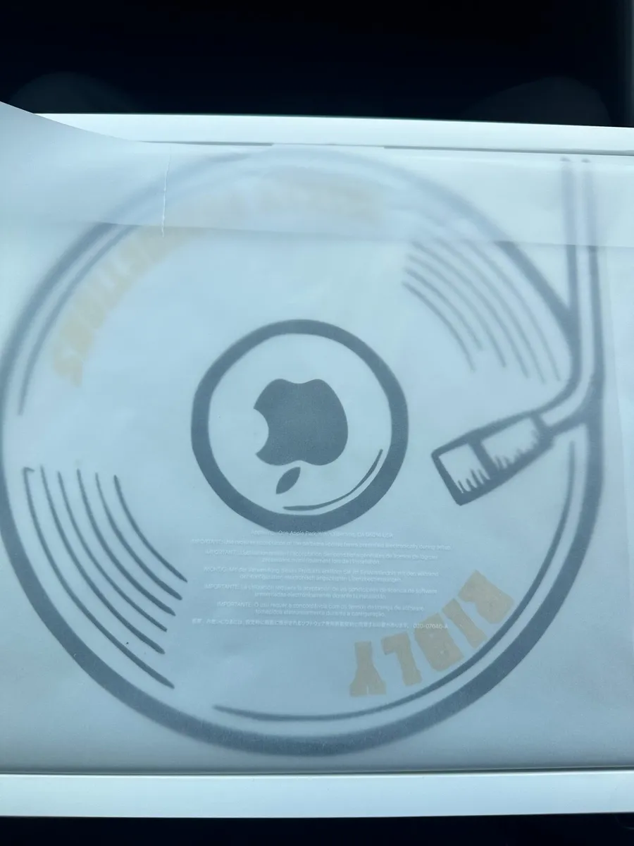 MacBook Pro 16” - Image 3