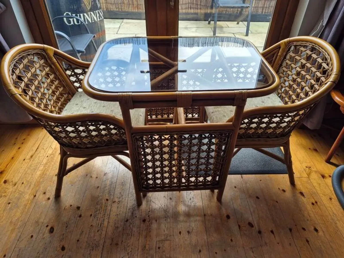 Bamboo table and 2 chairs. - Image 3