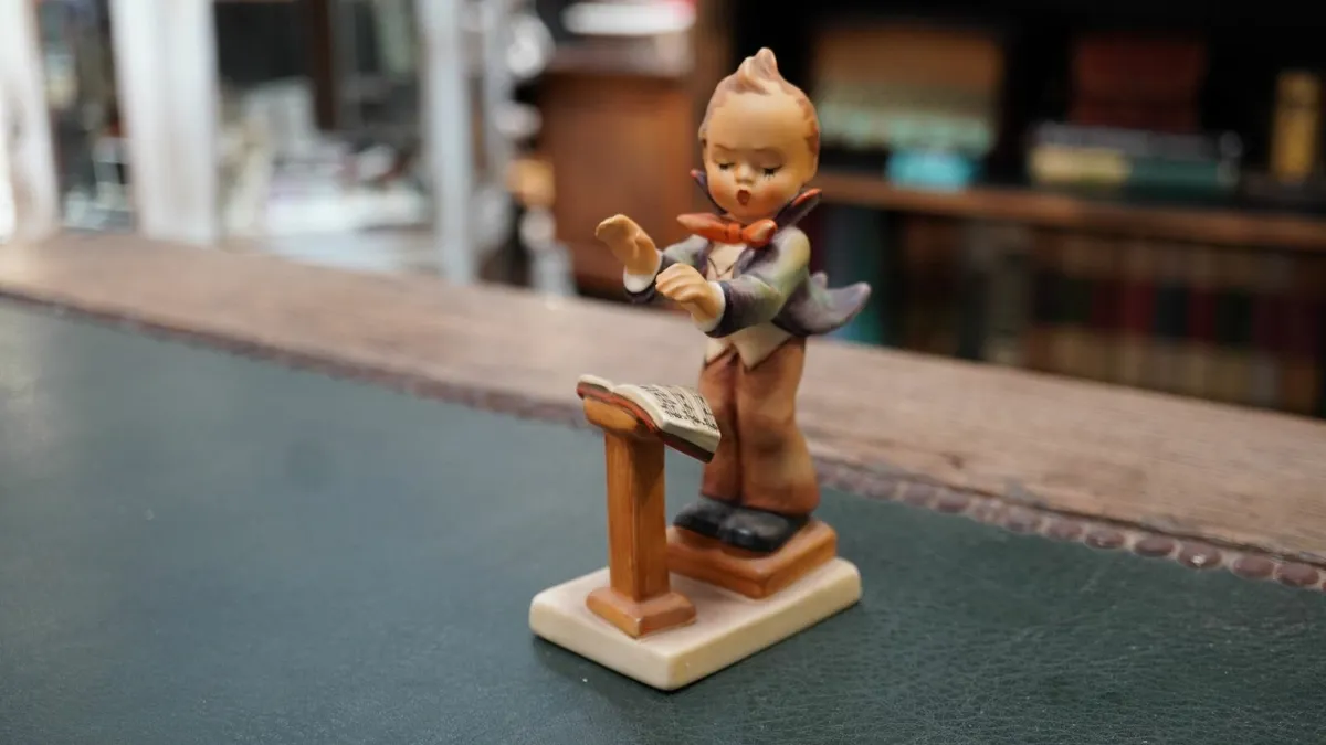 Goebel Hummel Figurine - Band Leader - Image 1
