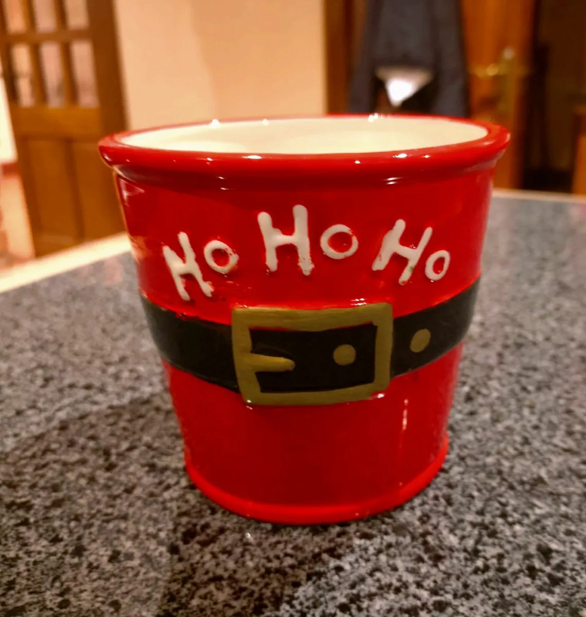 CERAMIC "HO HO HO" CHRISTMAS PLANT POT. - Image 2