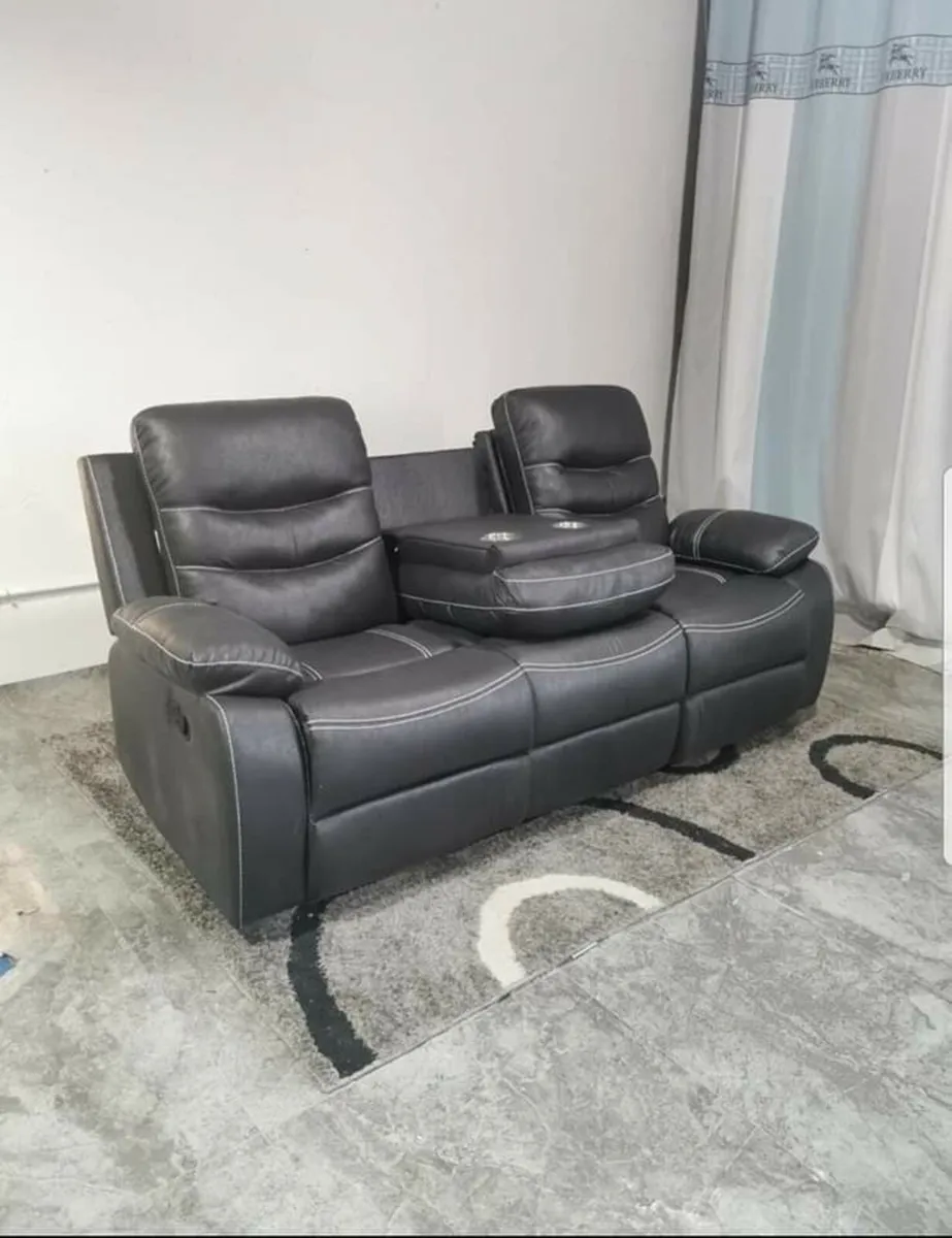‼️NEW 3+1+1 MEADOW SOFAS AVAILABLE‼️ - Image 4