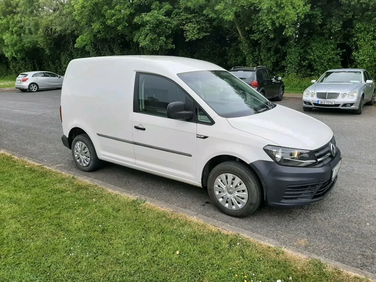 2017 volkswagen caddy 2,0 tdi crvt and tax - Image 2