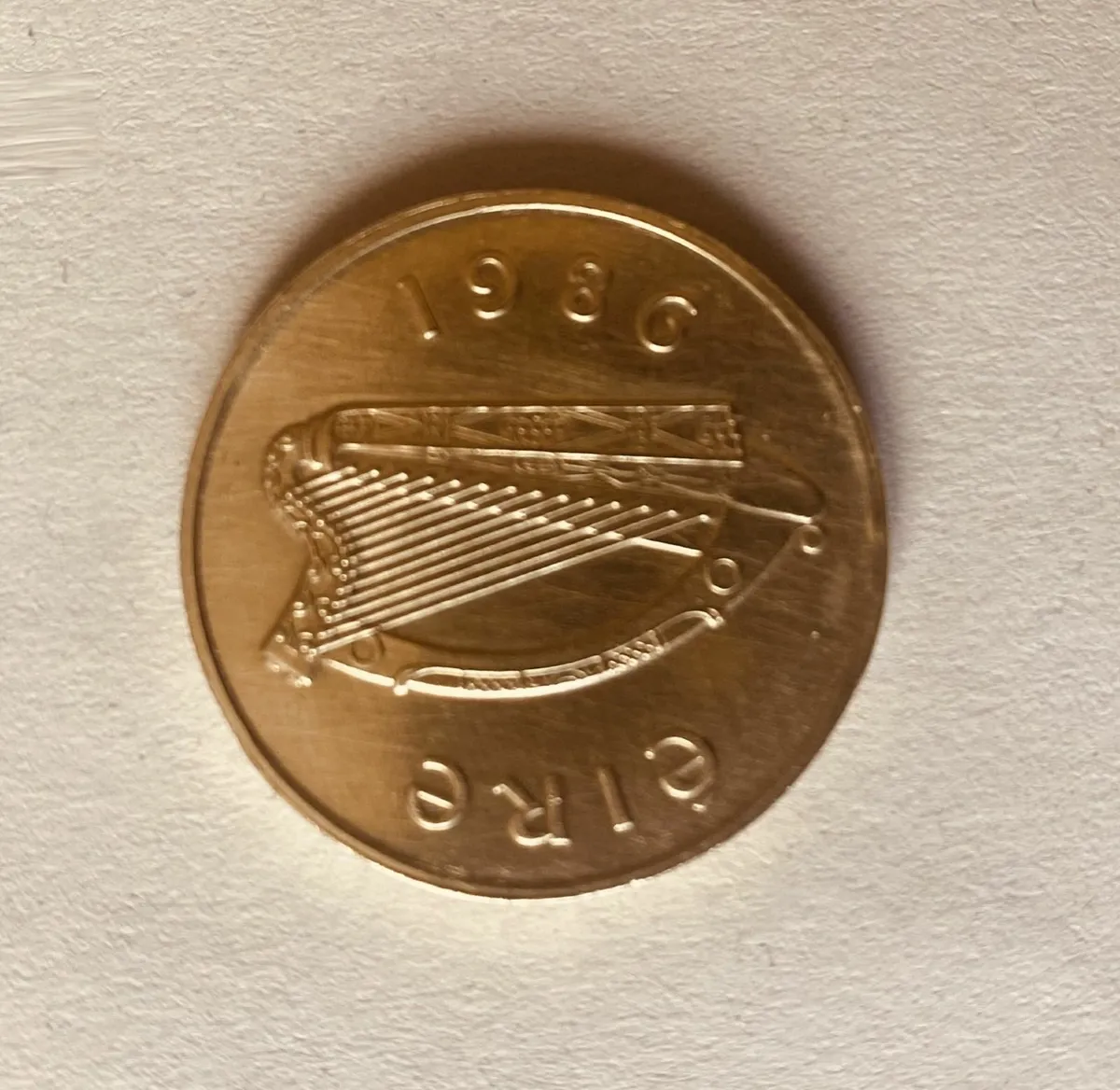 Eire, 20P coin, 1986, Free Post - Image 3