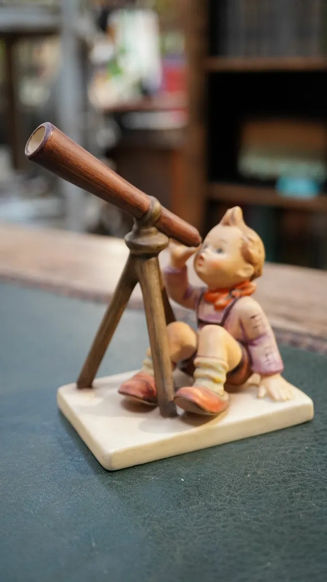 Goebel Hummel Figurine - Star Gazer - Image 2