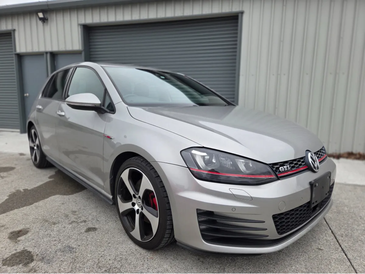 2015 Volkswagen Golf GTI DSG - Image 1