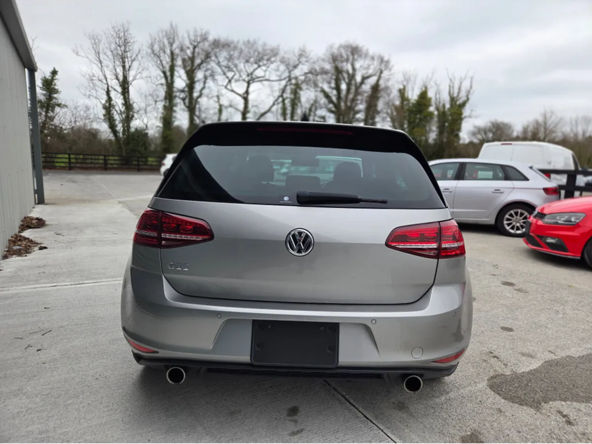2015 Volkswagen Golf GTI DSG - Image 4