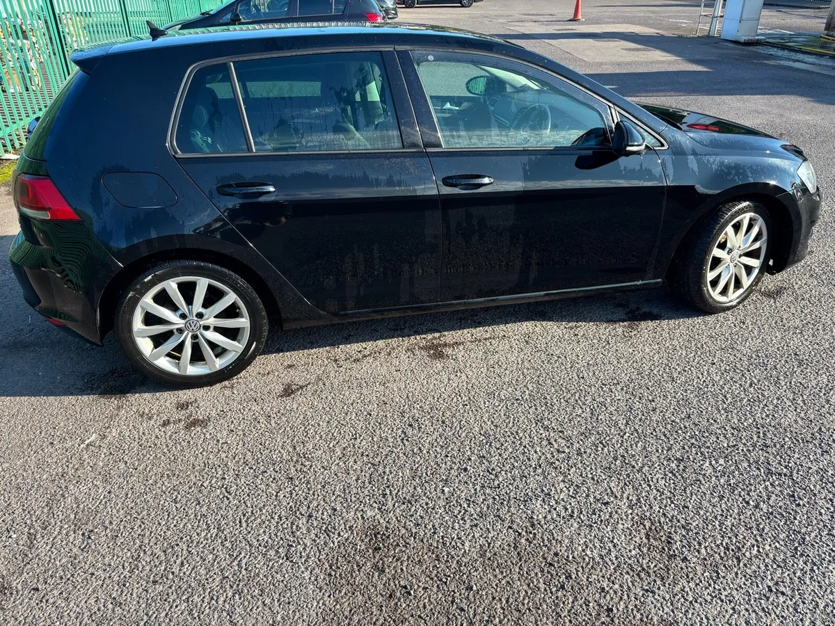 2015 VW Golf Highline 1.6 TDI BlueMotion - Image 3