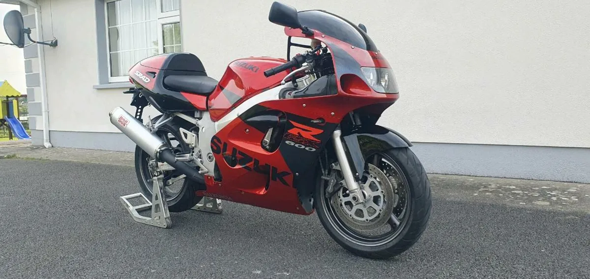 Suzuki GSXR 600 - Image 1