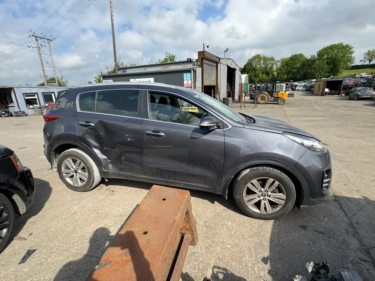 Breaking 2018 Kia sportage 1.7 crdi - Image 3