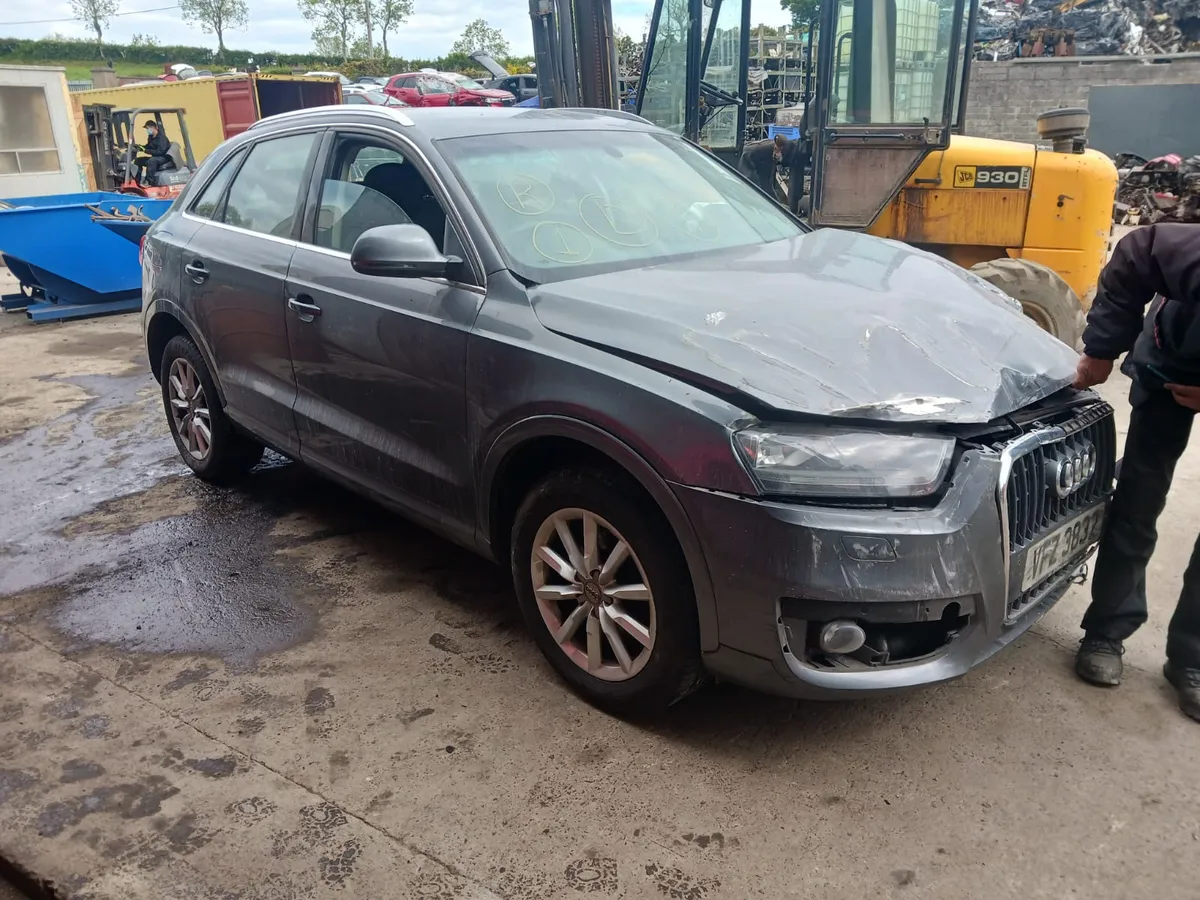 Breaking 2015 Audi q3 2.0 tdi - Image 1