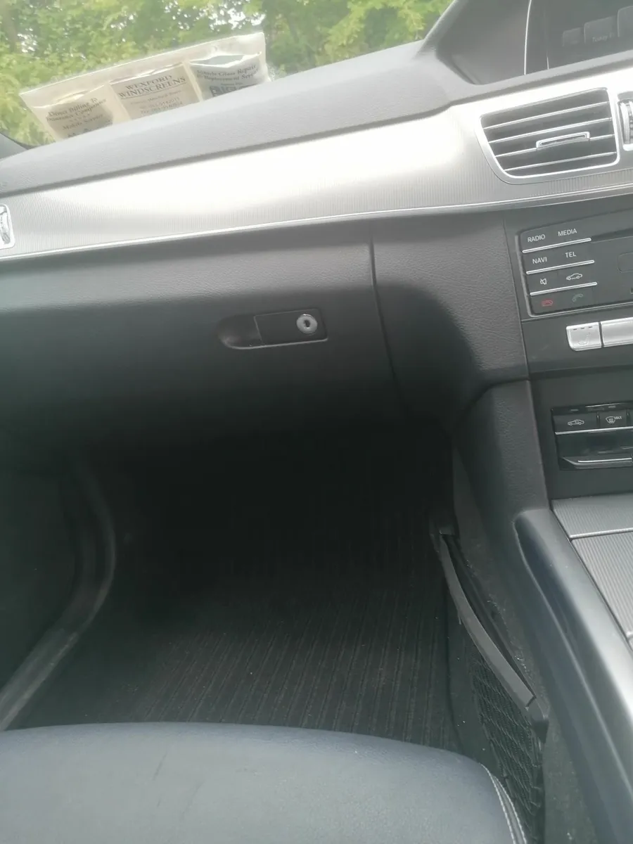 Mercedes-Benz E-Class 2015 - Image 3