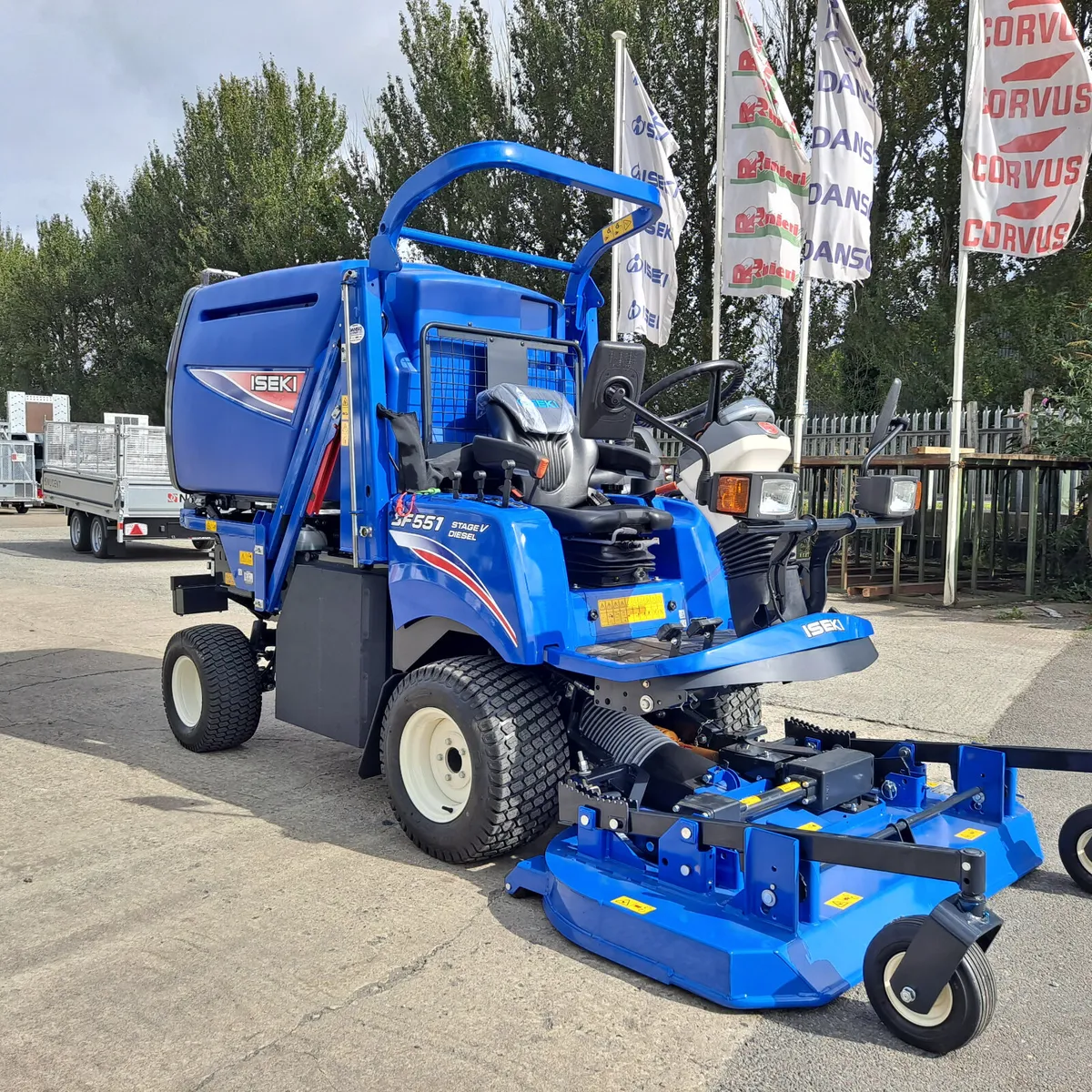 Iseki SF551 Out Front Mower - Image 3