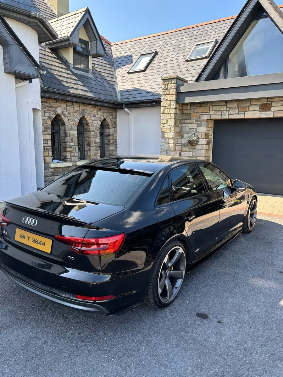 Audi A4 2016 S-Line Black edition - Image 4