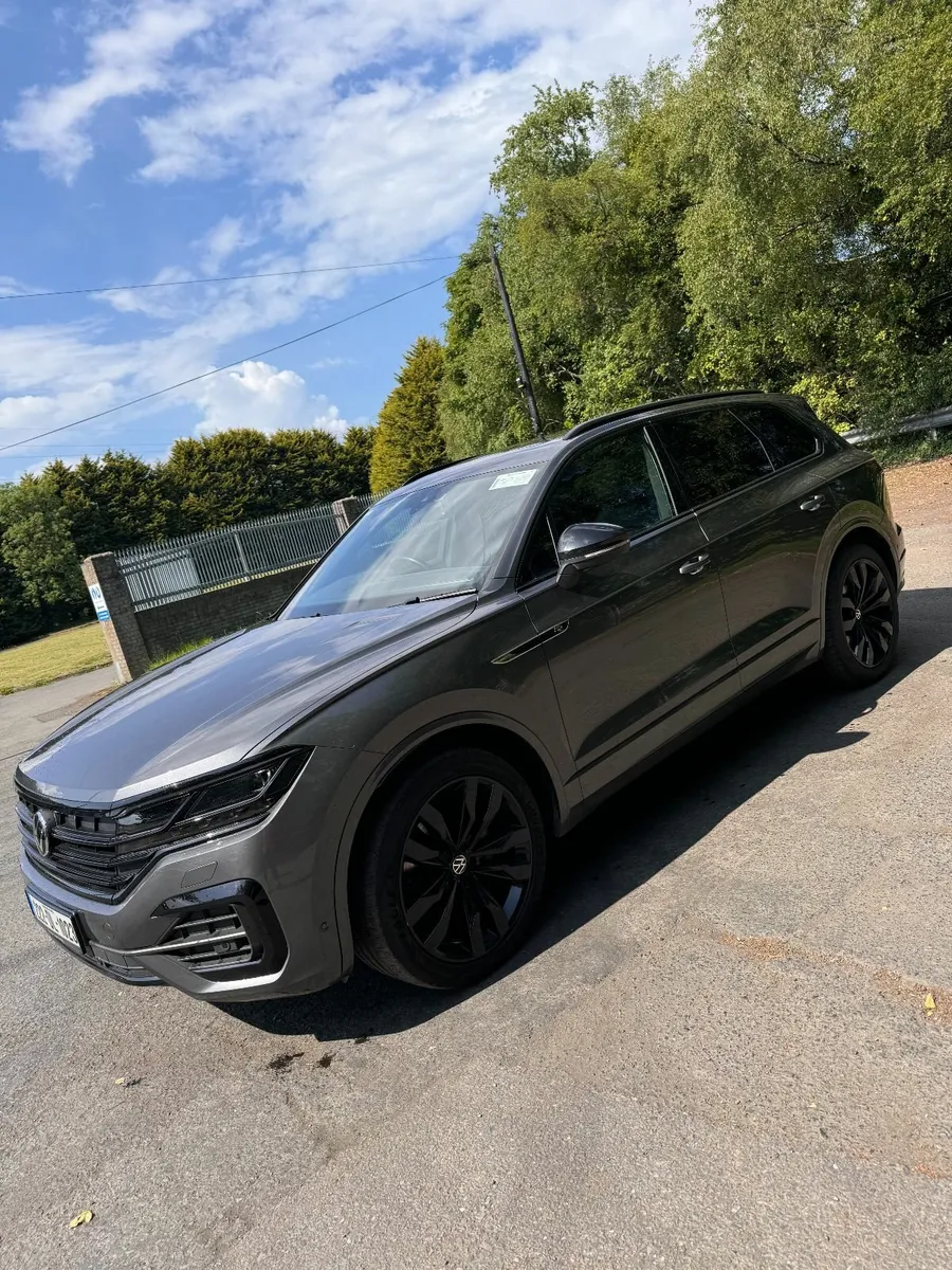 Volkswagen Touareg 2022 R Line 3.0TDI 286HP - Image 1