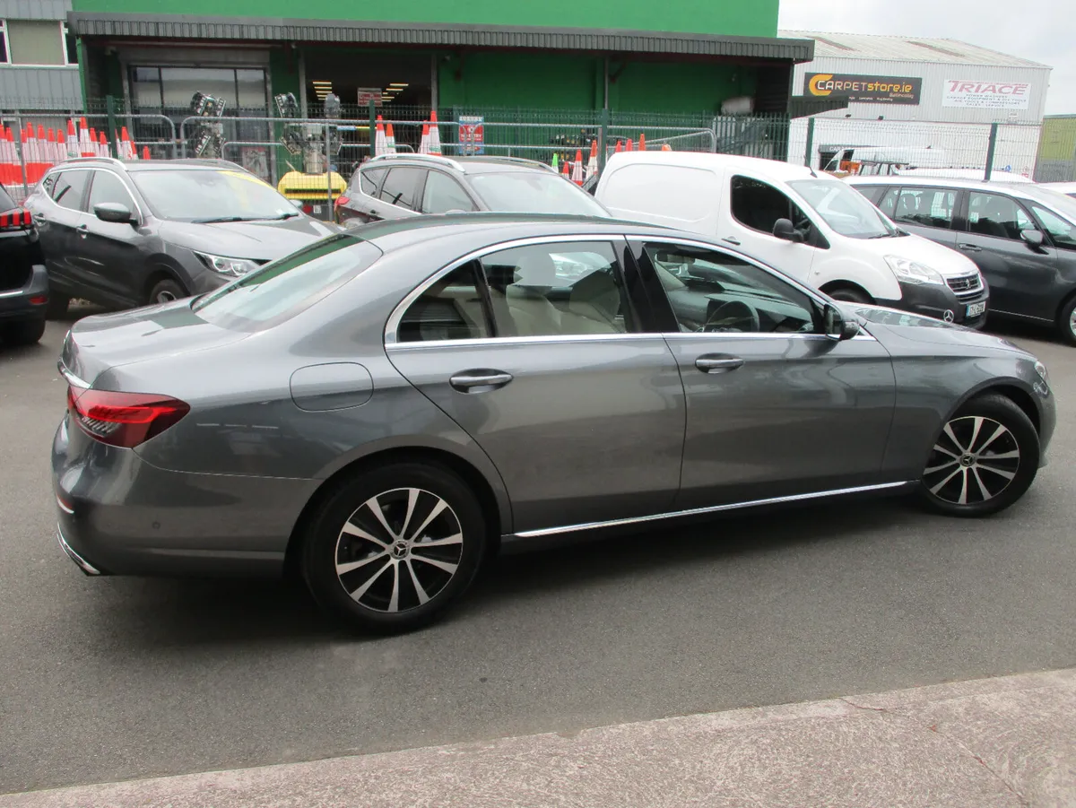 Mercedes-Benz E-Class E220D 2021 LOW MILES - Image 4