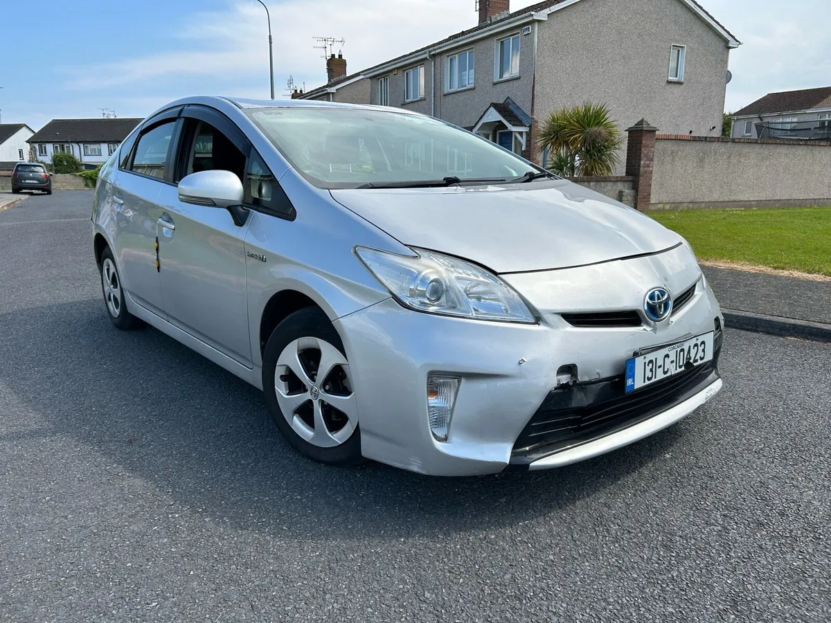 TOYOTA PRIUS 2013 - Image 1