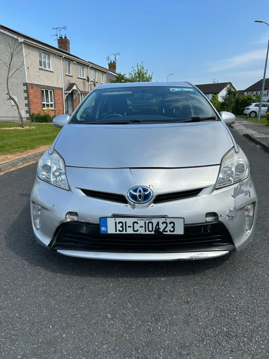 TOYOTA PRIUS 2013 - Image 2