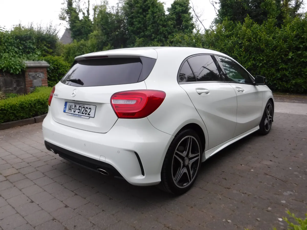 MERCEDES A180 1.6 AUTO PETROL AMG NIGHT EDITION - Image 3
