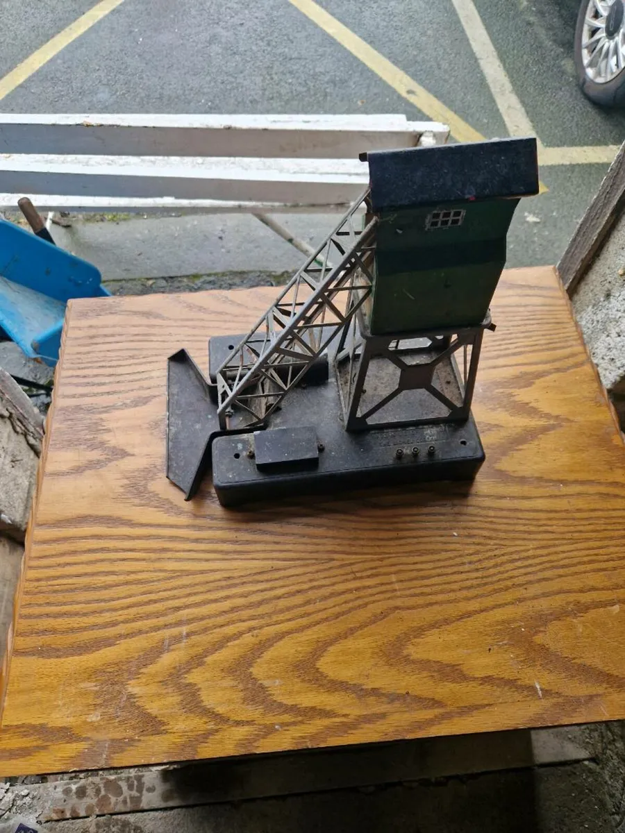 Vintage Hornby Lionel O Gauge Coal Elevator - Image 1