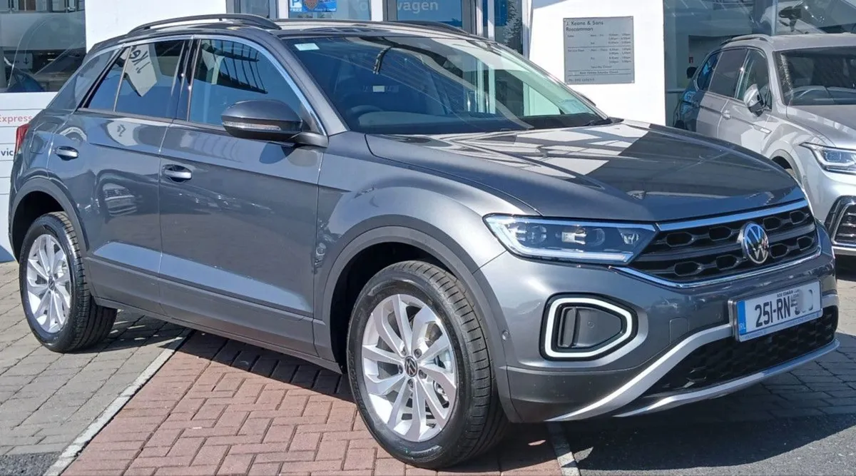 Volkswagen T-Roc Edition 75 1.0 TSI 116 Bhp  rear - Image 1