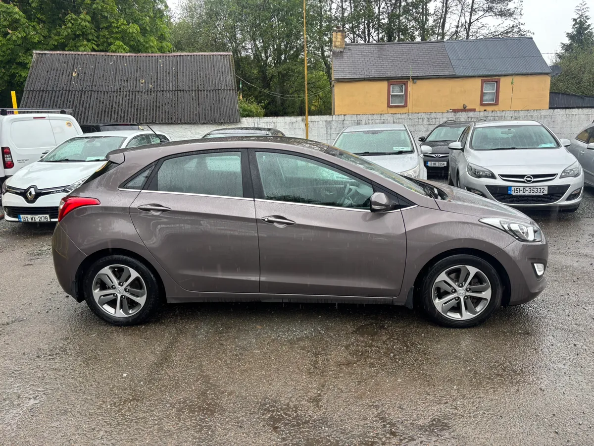 Low Miles Hyundai i30 NCT Warranty - Image 3