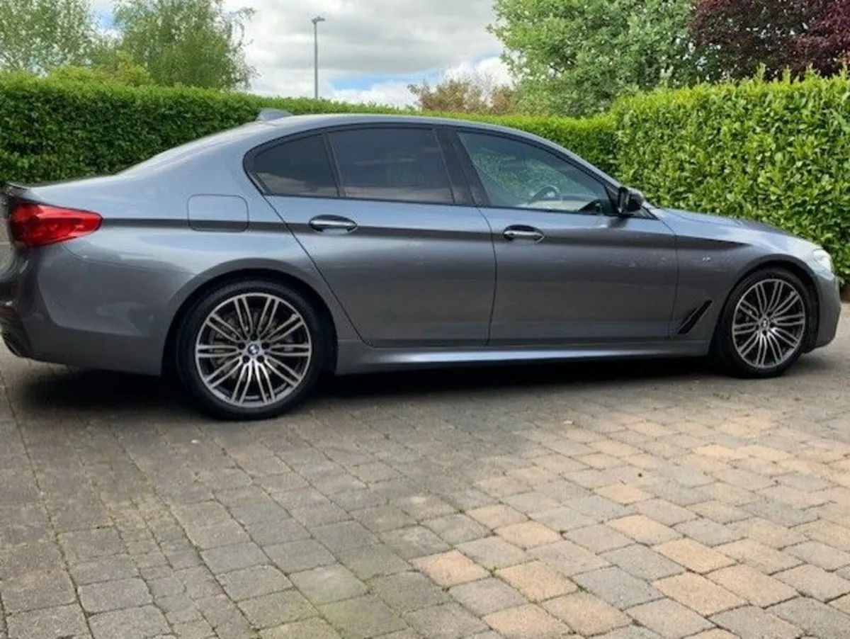 BMW 5-Series 2017 - Image 1